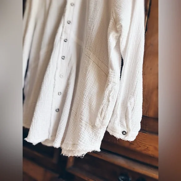 FREE PEOPLE SUMMER DAYDREAM BUTTON DOWN - Picture 8 of 11